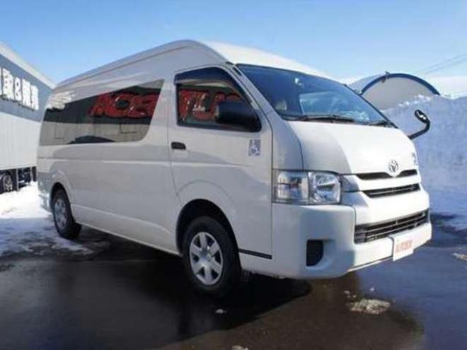 レジアスエース2.7 ウェルキャブ Bタイプ スーパーロング 4WD　ワンオーナー　純正メモリーナビTV　Bカメラ　車いす移動車　車いす2基固定装置付き　9人乗り　リア電動リフト　寒冷地仕様 福祉車両 2700