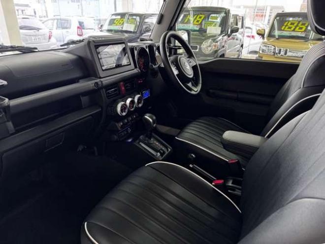 ジムニーXC 4WD　スマートキー・スズキセーフティ・シートヒーター・Pioneer7インチフルセグナビ・carrozzeriaサブウーハー・スズキ純正アルミホイール・TOYOオープンカントリーR/T-185/85R16 660
