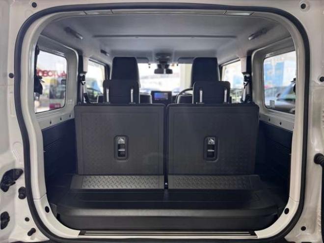 ジムニーXC 4WD　スマートキー・スズキセーフティ・シートヒーター・Pioneer7インチフルセグナビ・carrozzeriaサブウーハー・スズキ純正アルミホイール・TOYOオープンカントリーR/T-185/85R16 660