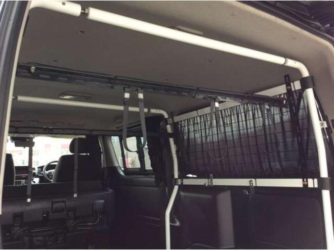 ハイエースバン2.8 スーパーGL ロング ディーゼルターボ 4WD　リアヒーター&クーラー　プッシュスタート　スマキー　ステアリングスイッチ　オートハイビーム　パノラミックビューモニター　純正ナビ　フルセグTV　ドラレコ　ETC　インナーミラー　横滑り防止　フロントフォグ 2800