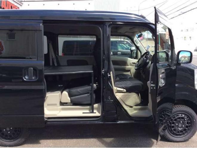 エブリィジョイン ハイルーフ 5AGS車 4WD　パートタイム4WD　キーレス　リアヒーター　フルセグTV　7インチメモリナビ　ベッドキッド　電動格納ミラー　社外タコメーター　CD/DVD　AUX　Bluetooth　アルミホイール 660