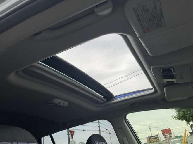 レヴォーグ2.0 STI スポーツ アイサイト 4WD　東京オートサロン2020受賞車　フロント片側60mmワイド　リア片側85mmワイド　ナルドグレー全塗装　BRIDEセミバケットシート　WRX後期Fバンパー　フロント6POTキャリパー　CUSCO製車高調　車幅公認済み 2000