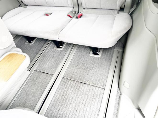 エスティマ2.4アエラスGエディション 4WD　ローンが不安な方＜優遇ローン＞寒冷地仕様　両側パワースライドドア　後席モニター　純正ナビ 4WD