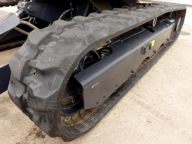 バックホーヤンマー　VIO25-6　バケット容量0.08m3