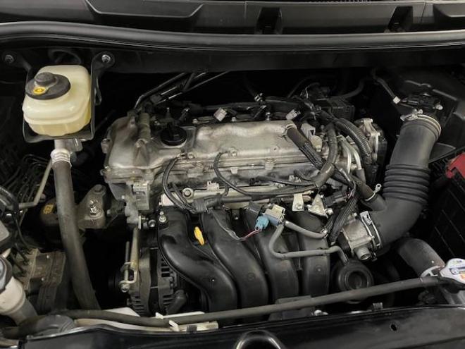 ヴォクシーＺＳ　本州仕入　禁煙車　両側パワースライドドア　純正１６インチＡＷ　社外１５ＡＷ＋スタッドレスタイヤ付　純正ＨＤＤナビ　フルセグ地デジ　/ＤＶＤ再生　Ｂｌｕｅｔｏｏｔｈオーディオ　バックカメラ　テレビキット付 4WD 2000 5Dr