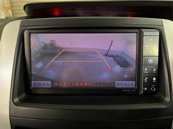 ヴォクシーＺＳ　本州仕入　禁煙車　両側パワースライドドア　純正１６インチＡＷ　社外１５ＡＷ＋スタッドレスタイヤ付　純正ＨＤＤナビ　フルセグ地デジ　/ＤＶＤ再生　Ｂｌｕｅｔｏｏｔｈオーディオ　バックカメラ　テレビキット付 4WD 2000 5Dr