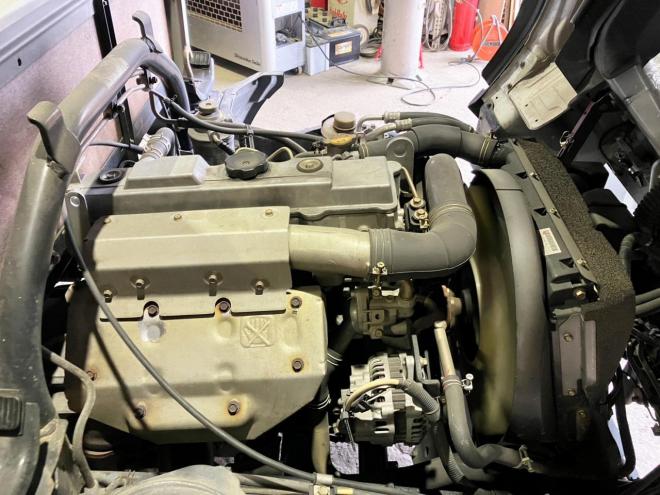 キャンター中古　4WD