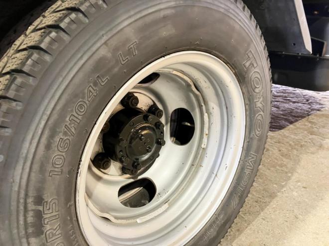 キャンター中古　4WD