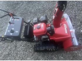 除雪機　ホンダHS 660   電動シューター
HST(無断変速)                         
点検整備塗装済み　江別市隣接市町村は配送無料