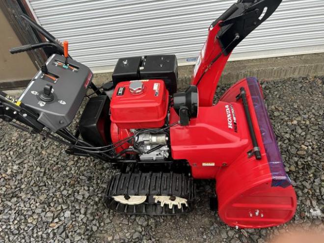 除雪機ホンダHS1170  ハイパワー11馬力　電動シューター　HST(無断変速)                         
点検整備塗装済み

江別市隣接市町村は配送無料