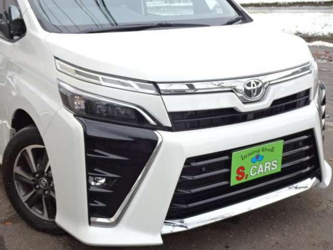 ヴォクシー2.0 ZS 煌II 4WD　本州車　保証1年/走行距離無制限　4WD　後期型　トヨタセーフティセンス　両側パワースライドドア　純正ナビ　地デジ　バックカメラ　LEDヘッドライト　ビルトインETC　クルーズコントロール 2000
