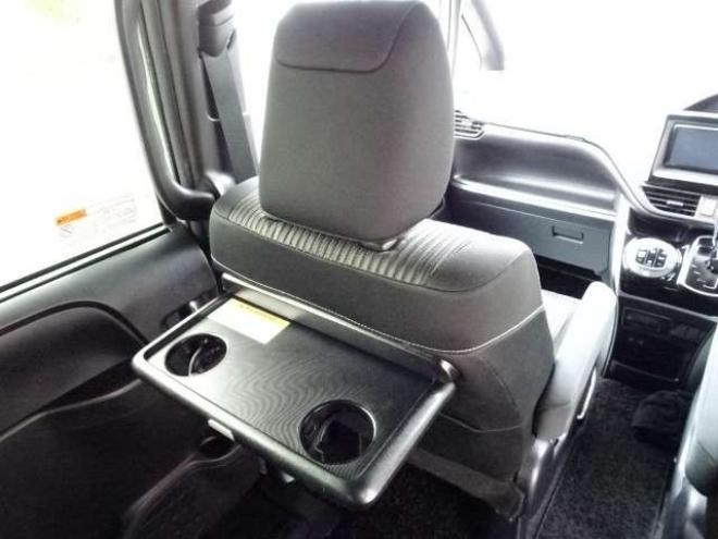 ヴォクシー2.0 ZS 煌II 4WD　本州車　保証1年/走行距離無制限　4WD　後期型　トヨタセーフティセンス　両側パワースライドドア　純正ナビ　地デジ　バックカメラ　LEDヘッドライト　ビルトインETC　クルーズコントロール 2000