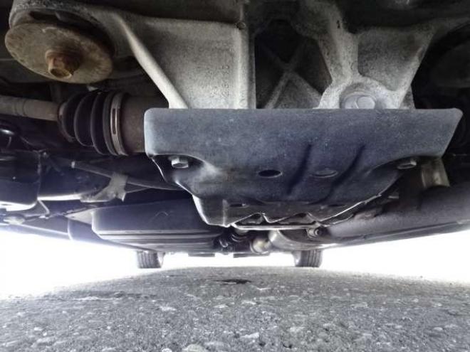 ヴォクシー2.0 ZS 煌II 4WD　本州車　保証1年/走行距離無制限　4WD　ローダウン　両側パワースライドドア　純正9インチナビ　バックカメラ　ビルトインETC　社外18インチアルミホイール　アイドリングストップ　スマートキー　LEDヘッドライト 2000