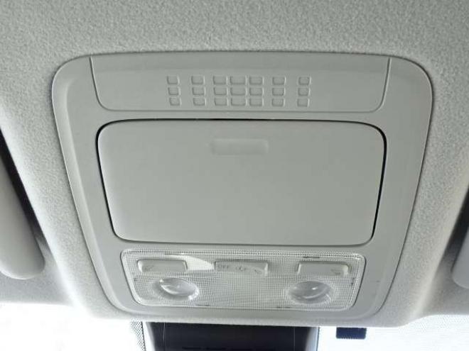 ヴォクシー2.0 ZS 煌II 4WD　本州車　保証1年/走行距離無制限　4WD　ローダウン　両側パワースライドドア　純正9インチナビ　バックカメラ　ビルトインETC　社外18インチアルミホイール　アイドリングストップ　スマートキー　LEDヘッドライト 2000