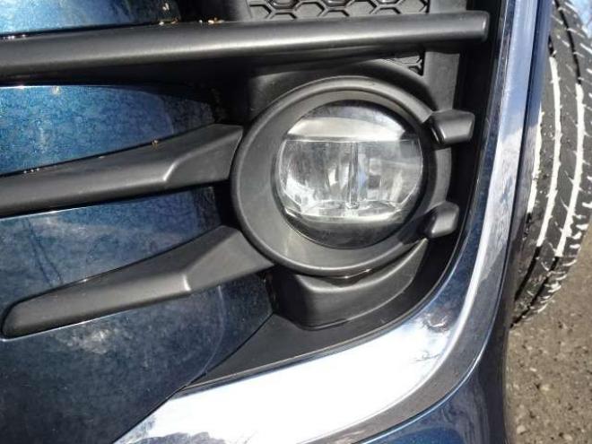 ヴォクシー2.0 ZS 煌II 4WD　本州車　保証1年/走行距離無制限　4WD　ローダウン　両側パワースライドドア　純正9インチナビ　バックカメラ　ビルトインETC　社外18インチアルミホイール　アイドリングストップ　スマートキー　LEDヘッドライト 2000