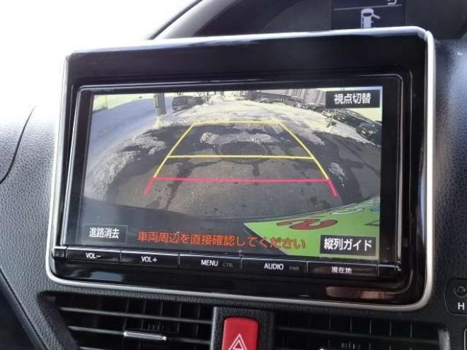 ヴォクシー2.0 ZS 煌II 4WD　本州車　保証1年/走行距離無制限　4WD　ローダウン　両側パワースライドドア　純正9インチナビ　バックカメラ　ビルトインETC　社外18インチアルミホイール　アイドリングストップ　スマートキー　LEDヘッドライト 2000