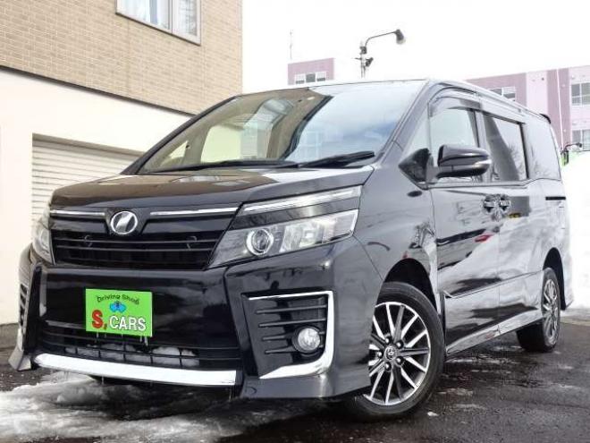 ヴォクシー2.0 ZS 4WD　本州車　保証1年/走行距離無制限　4WD　8人乗　両側パワースライドドア　純正エンジンスターター　アルパイン10インチナビ　純正16インチアルミホイール　アイドリングストップ　スマートキー　ドライブレコーダー 2000