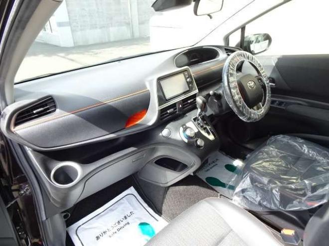 シエンタ1.5 G クエロ 4WD　本州車　保証1年/走行距離無制限　4WD　両側パワースライドドア　衝突軽減システム　オートマチックハイビーム　LDA　　前席シートヒーター　ドライブレコーダー　ETC　プッシュスタート　スマートキー 1500