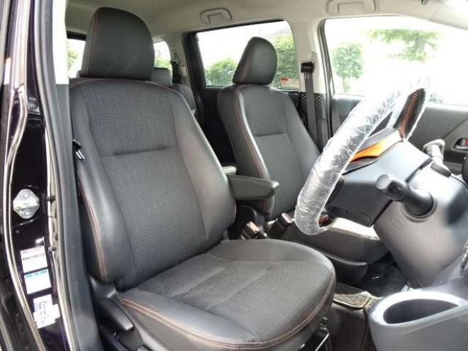 シエンタ1.5 G クエロ 4WD　本州車　保証1年/走行距離無制限　4WD　両側パワースライドドア　衝突軽減システム　オートマチックハイビーム　LDA　　前席シートヒーター　ドライブレコーダー　ETC　プッシュスタート　スマートキー 1500