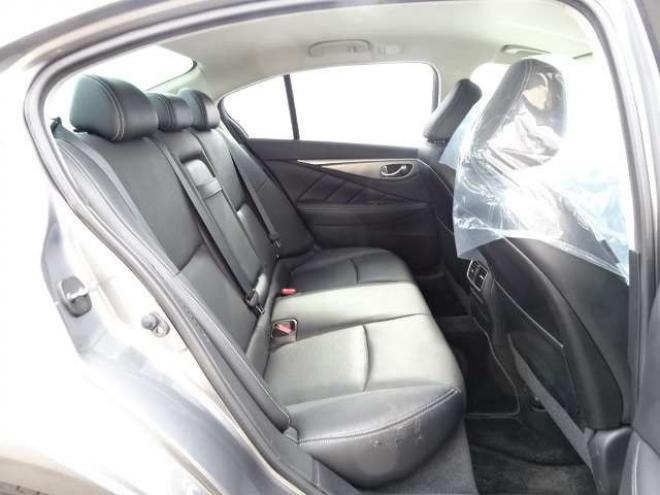 スカイライン3.5 350GT FOUR ハイブリッド タイプSP　本州車 ハイブリットシステム2年保証/走行距離無制限　 4WD フロントリップ　リヤスポイラー　黒本革シート　全方位カメラ　純正ナビ　純正19インチAW　パワーシート　バックカメラ　レーンアシスト　シートメモリ 3500