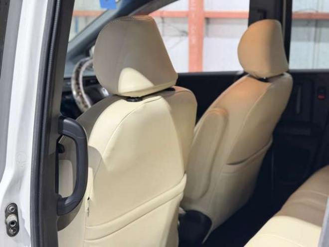 フリードスパイク1.5 G ジャストセレクション 4WD　防錆塗装4WDTVナビBカメETC夏冬タイヤ 1500