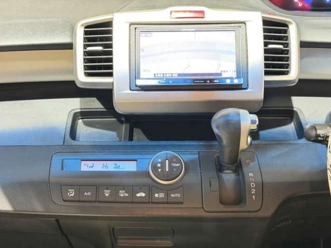 フリードスパイク1.5 G ジャストセレクション 4WD　防錆塗装4WDTVナビBカメETC夏冬タイヤ 1500