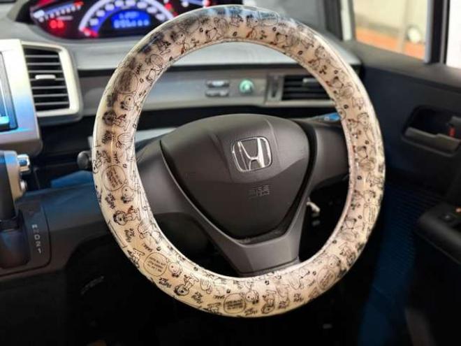 フリードスパイク1.5 G ジャストセレクション 4WD　防錆塗装4WDTVナビBカメETC夏冬タイヤ 1500