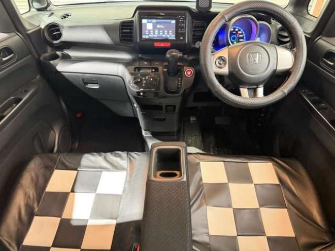 N-BOXカスタムG 4WD　防錆塗装4WDナビTVBカメ 660