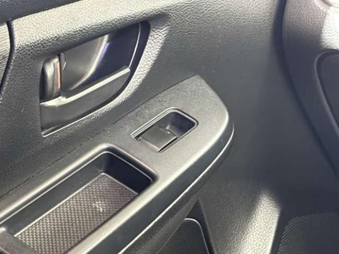 インプレッサスポーツ 1.6 i 4WD　防錆塗装4WDTVナビBカメETC夏冬タイヤ 1600