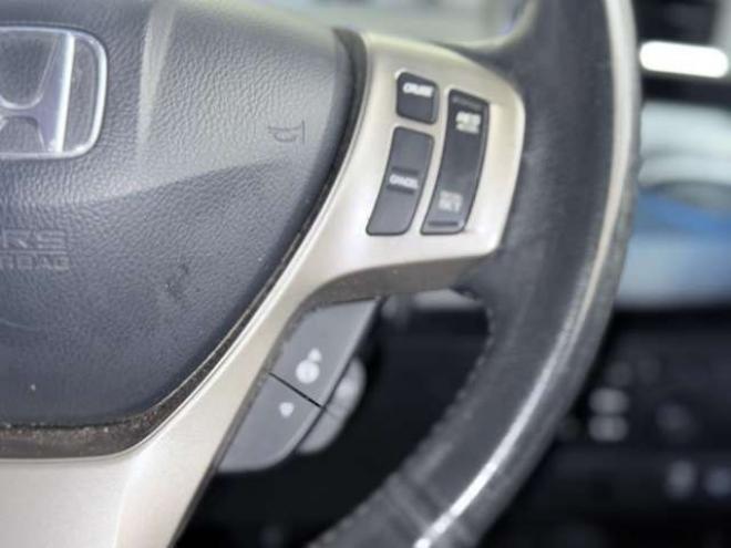 フリードスパイクハイブリッド1.5 ジャストセレクション　下廻防錆TVナビBカメETC 2WD 1500