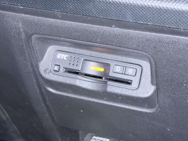 フリードスパイクハイブリッド1.5 ジャストセレクション　下廻防錆TVナビBカメETC 2WD 1500