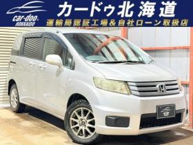 フリードスパイク　1.5 C 4WD　防錆塗装4WDキーレスCD 1500