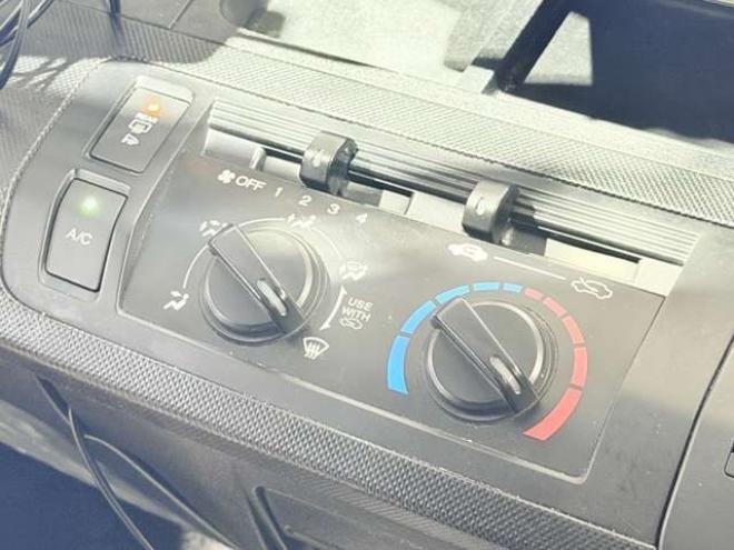 フリードスパイク1.5 C 4WD　防錆塗装4WDキーレスCD 1500