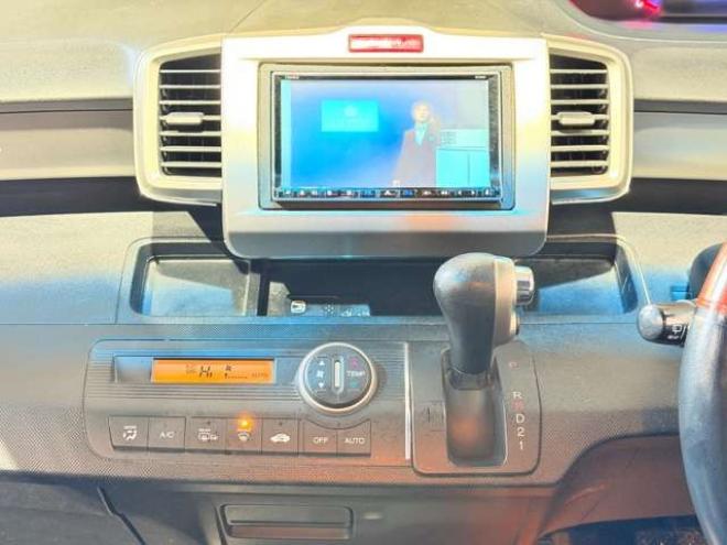 フリードスパイク1.5 G ジャストセレクション 4WD　防錆塗装4WDTVナビETC 1500