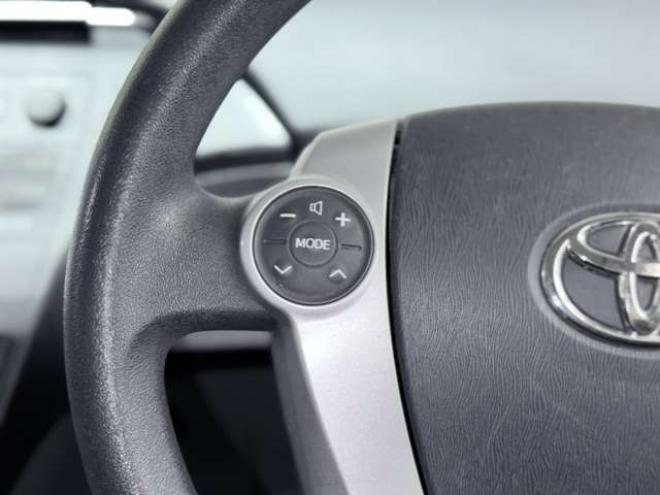 プリウス1.8 S　下廻防錆キーレスCD夏冬タイヤ 2WD 1800