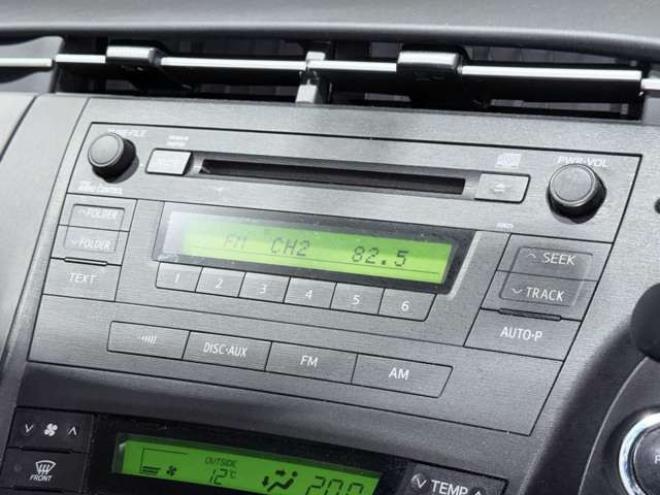 プリウス1.8 S　下廻防錆キーレスCD夏冬タイヤ 2WD 1800