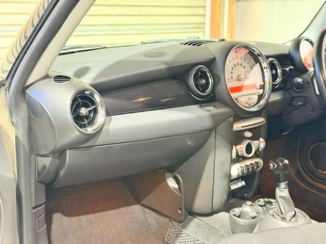 ミニクラブマン クーパーS　防錆塗装キーレスバックカメラETC 正規輸入車 2WD 1600