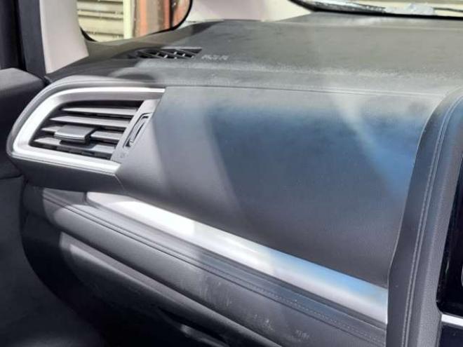 フィット1.5 ハイブリッド Fパッケージ 4WD　防錆塗装4WDTVナビBカメ 1500