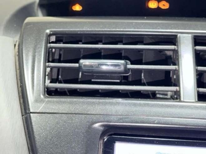 プリウスα1.8 S　下廻防錆TVナビBカメ 2WD 1800