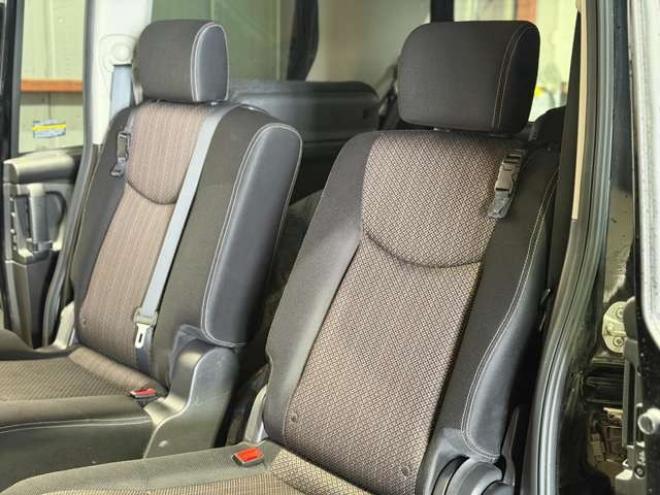 セレナ2.0 ハイウェイスター Vセレクション+Safety 4WD　防錆塗装4WD1オナTVナビBカメ後席モニタエンスタ夏冬タイヤ 2000