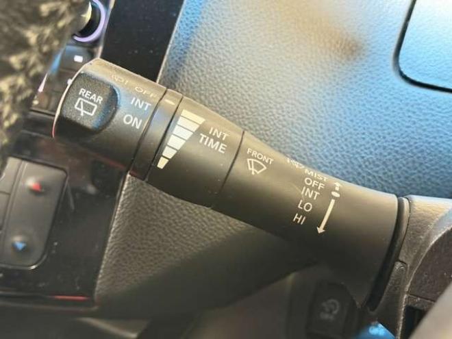 セレナ2.0 ハイウェイスター Vセレクション+Safety 4WD　防錆塗装4WD1オナTVナビBカメ後席モニタエンスタ夏冬タイヤ 2000