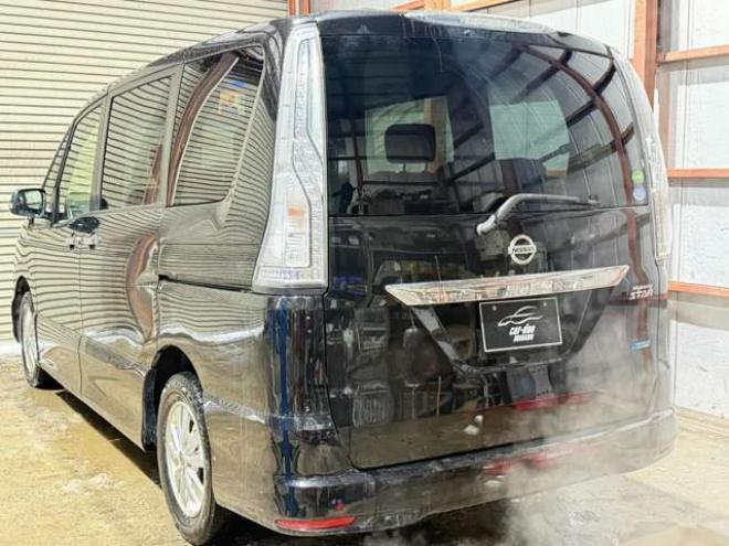 セレナ2.0 ハイウェイスター Vセレクション+Safety 4WD　防錆塗装4WD1オナTVナビBカメ後席モニタエンスタ夏冬タイヤ 2000