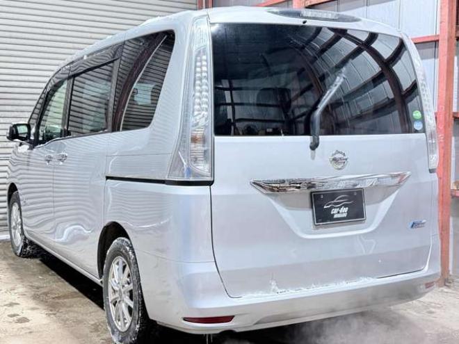 セレナ2.0 20X S-HYBRID　防錆塗装CDエンスタ 2WD 2000