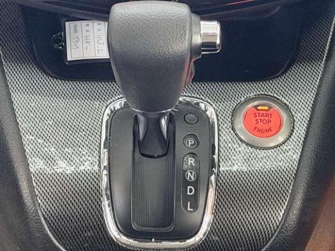 セレナ2.0 ライダー 4WD　防錆塗装4WDTVナビBカメETC後席モニタ 2000