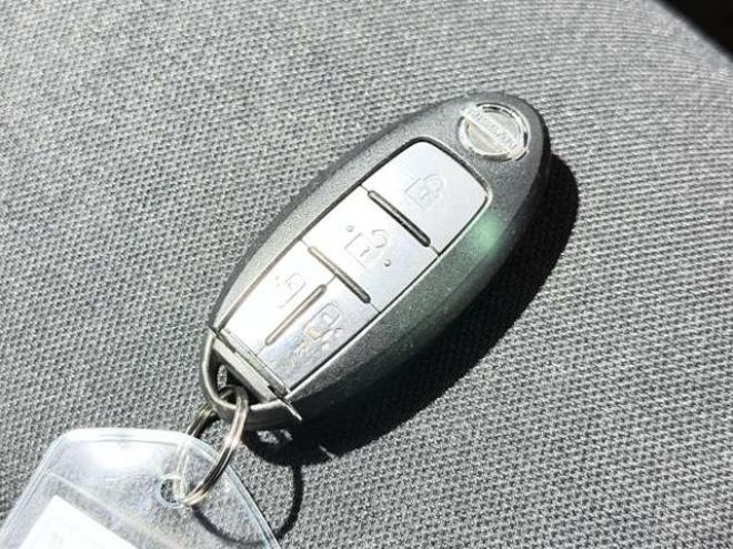 セレナ2.0 ライダー 4WD　防錆塗装4WDTVナビBカメETC後席モニタ 2000