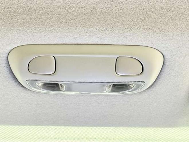 インプレッサG4 1.6 i 4WD　防錆塗装4WDキーレスナビ夏冬タイヤ 1600