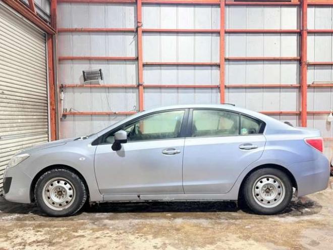 インプレッサG4 1.6 i 4WD　防錆塗装4WDキーレスナビ夏冬タイヤ 1600