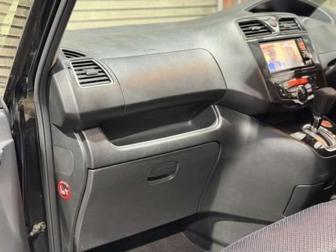 セレナ2.0 ハイウェイスター 4WD　防錆塗装4WDTVナビBカメ 2000