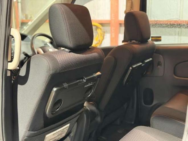 セレナ2.0 ハイウェイスター 4WD　防錆塗装4WDTVナビBカメ 2000