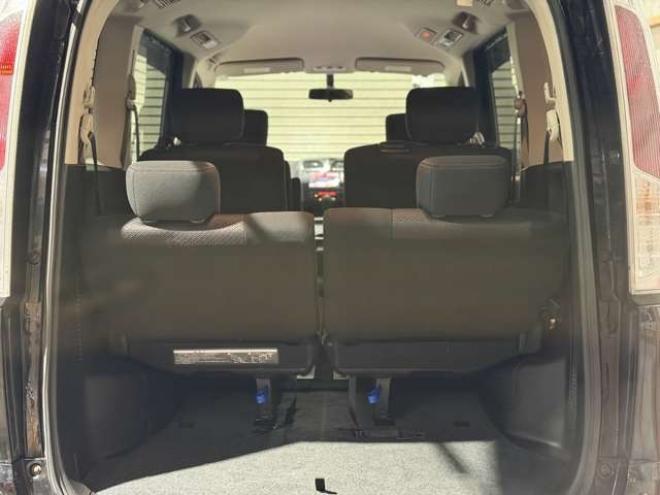 セレナ2.0 ハイウェイスター 4WD　防錆塗装4WDTVナビBカメ 2000